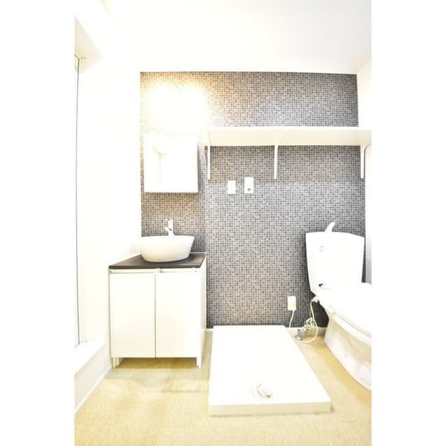 Room image 14