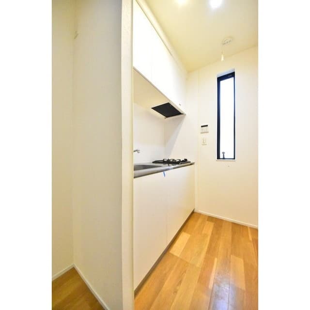 Room image 16