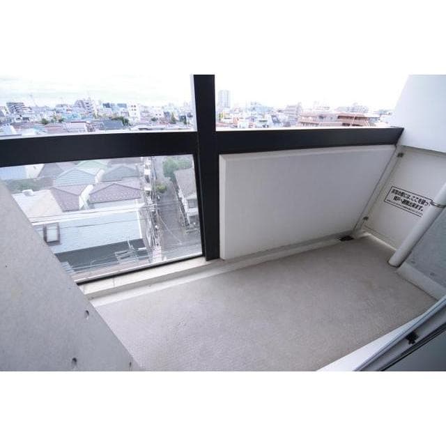 Room image 12