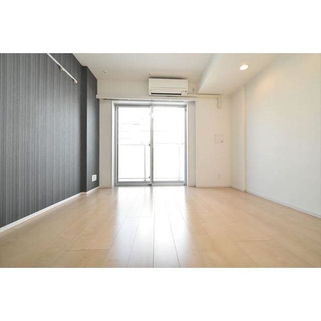 Room image 15