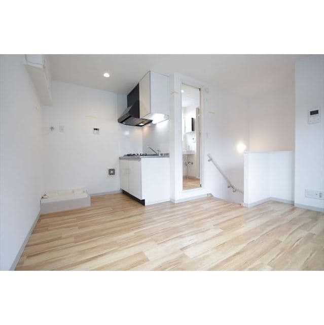 Room image 14