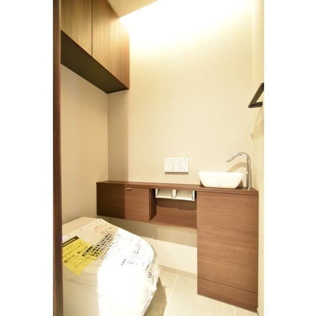Room image 12