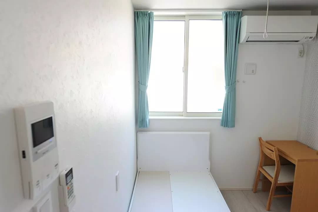 Room image 12