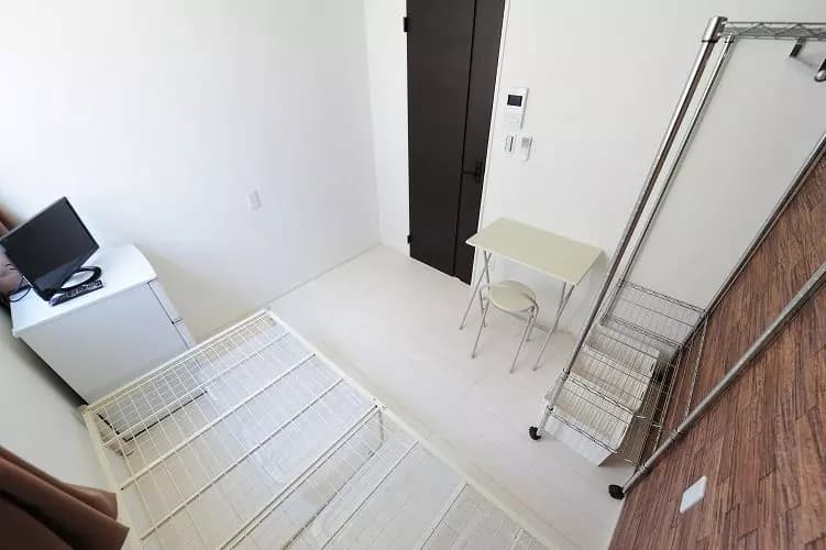 Room image 13