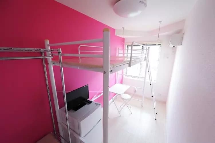 Room image 12