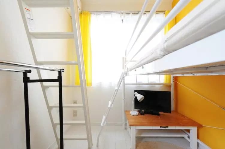 Room image 9