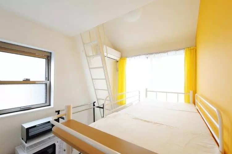 Room image 10