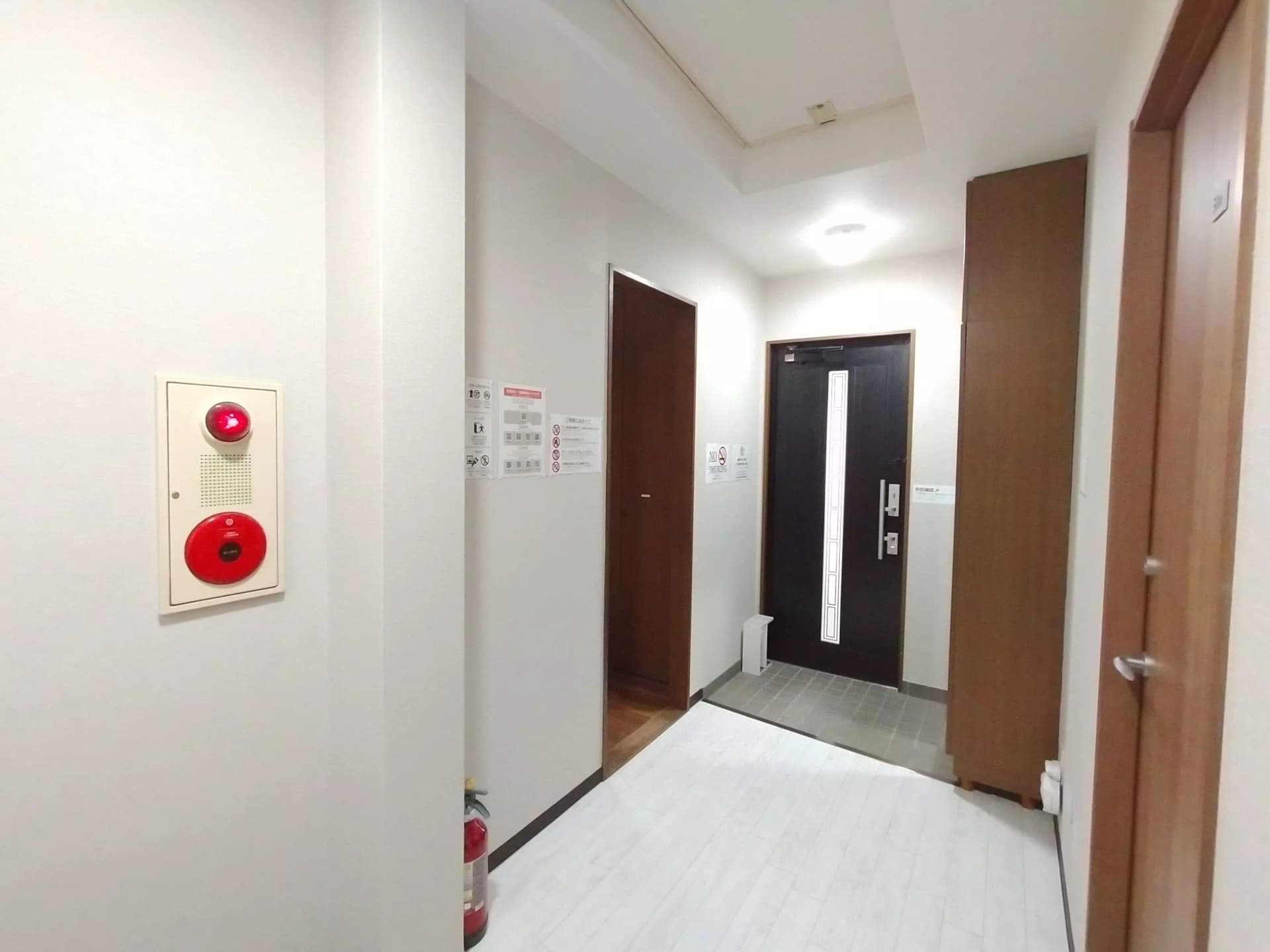 Room image 16