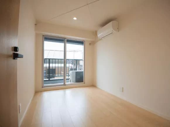 Room image 14