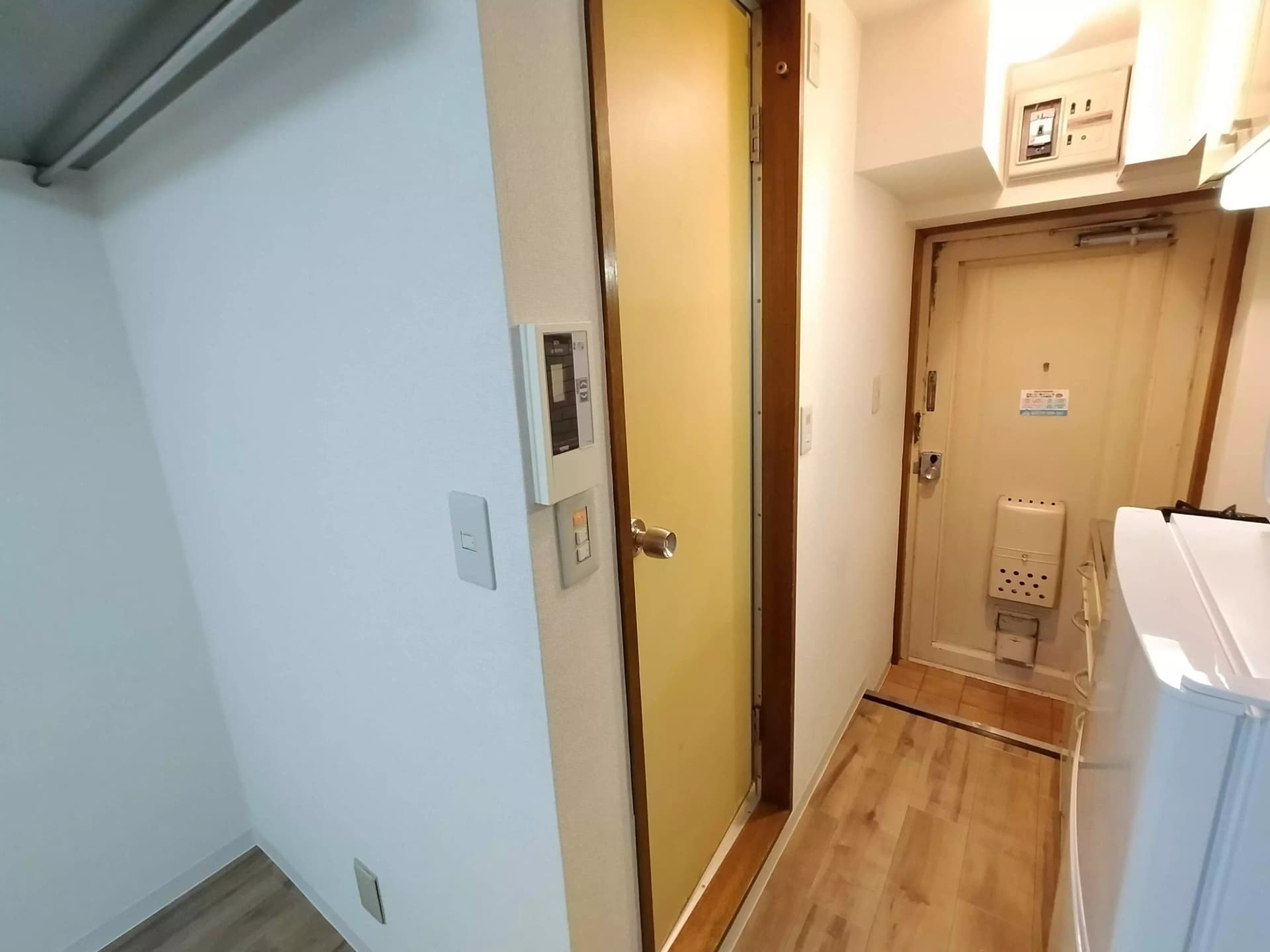 Room image 8