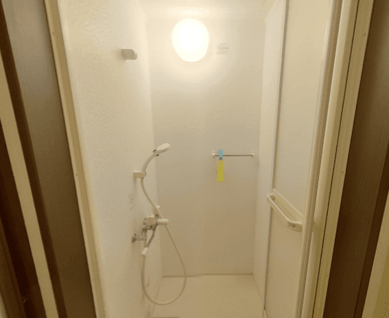 Room image 10