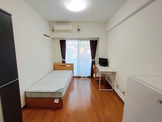 Room image 9