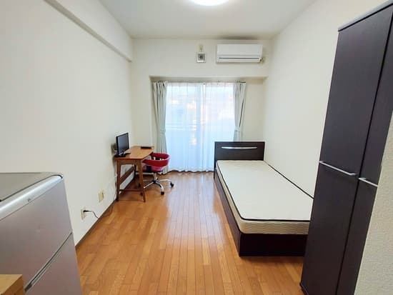 Room image 10