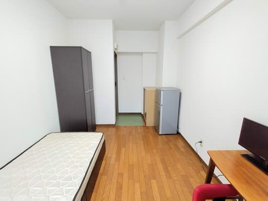 Room image 11