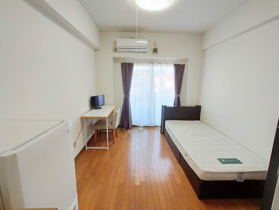 Room image 13