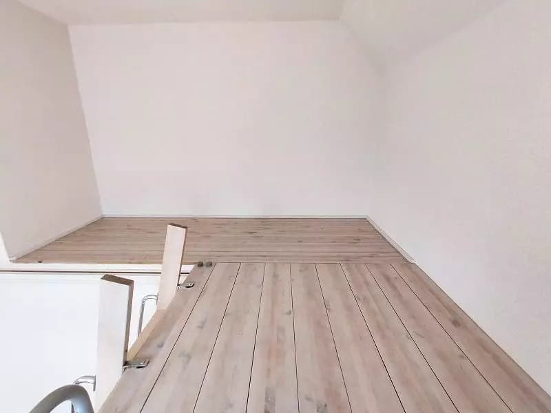 Room image 14