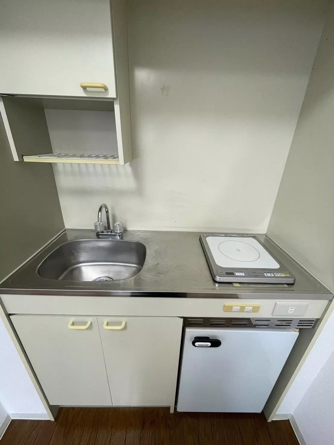 Room image 10