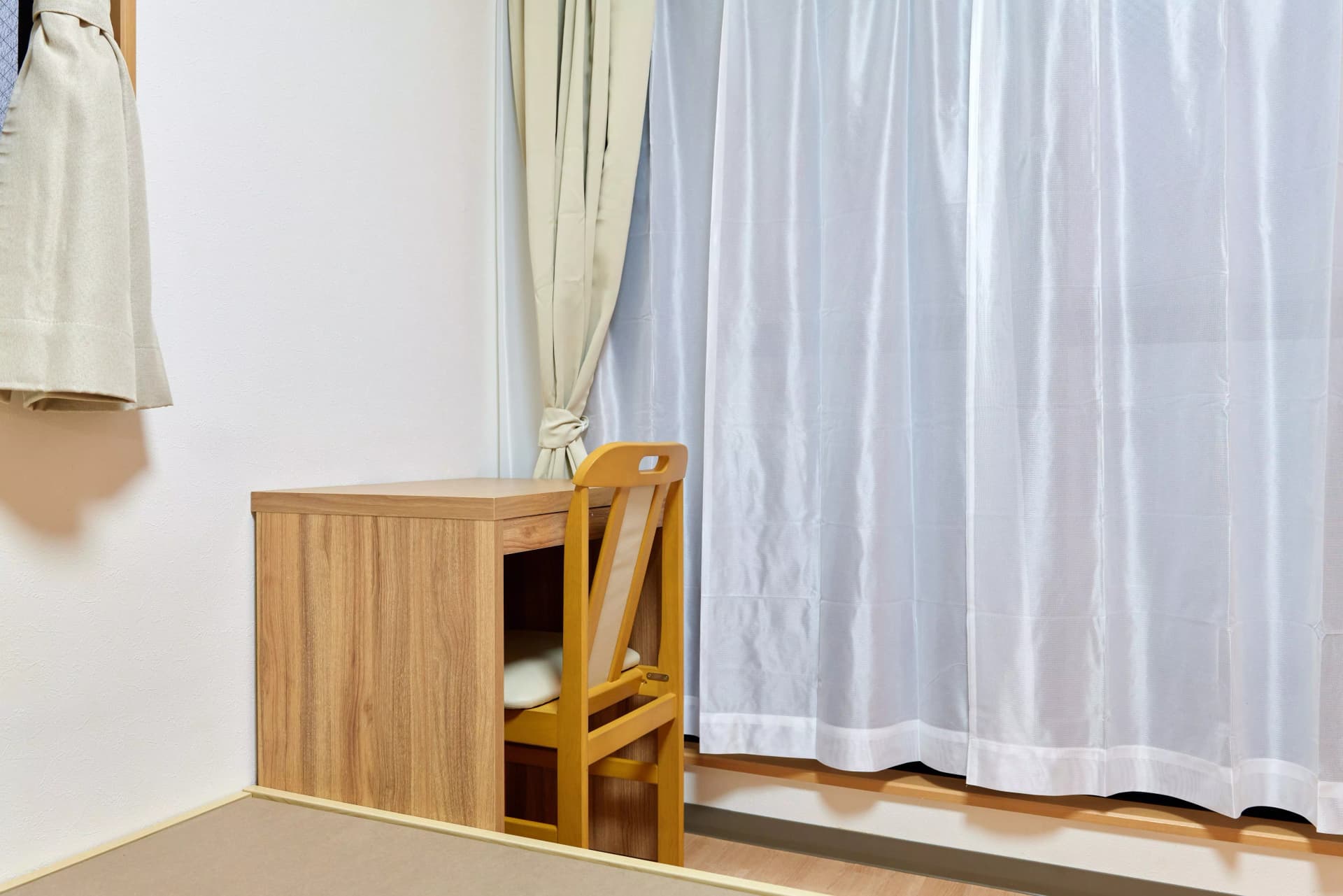 Room image 11