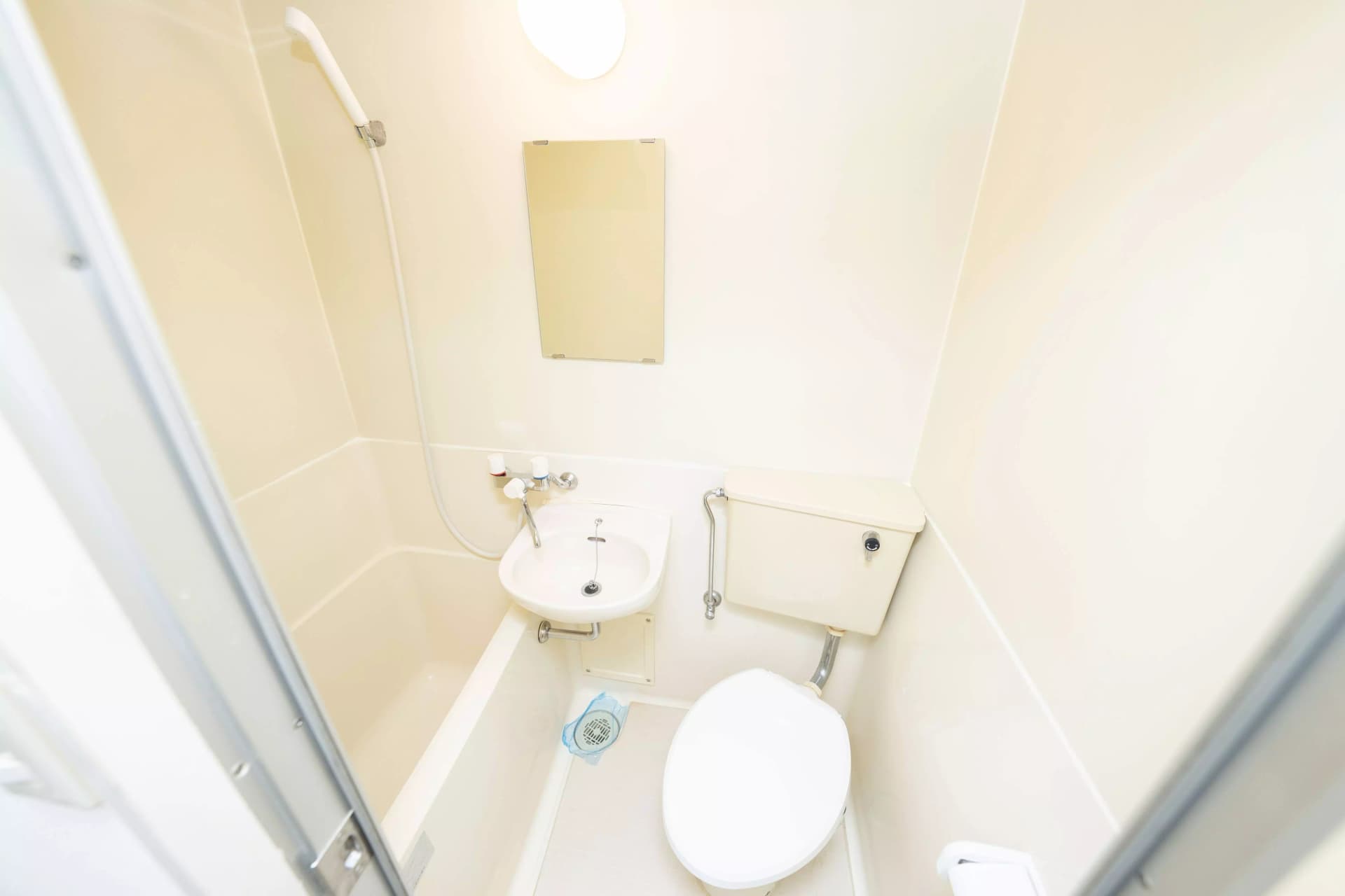 Room image 9