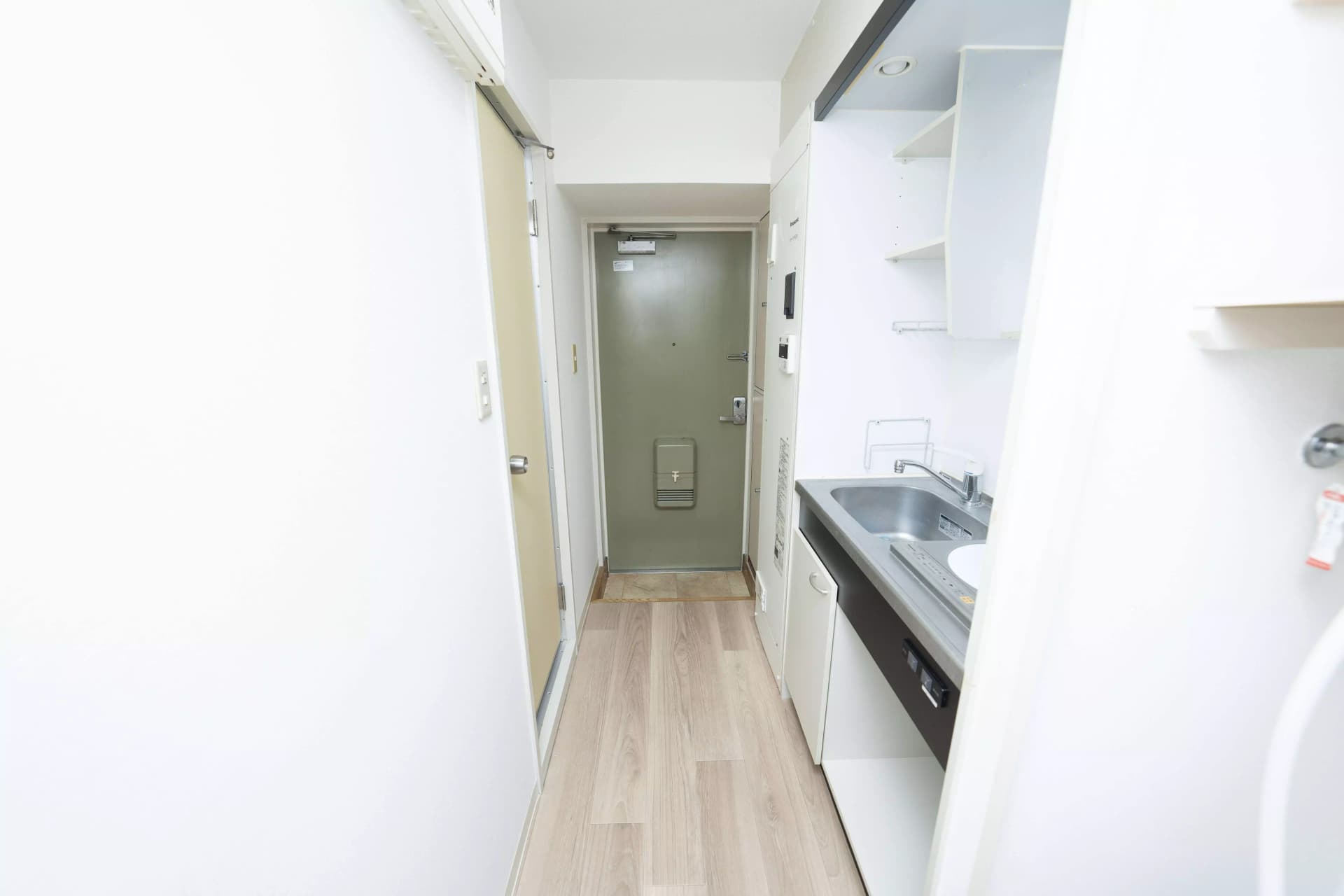 Room image 8
