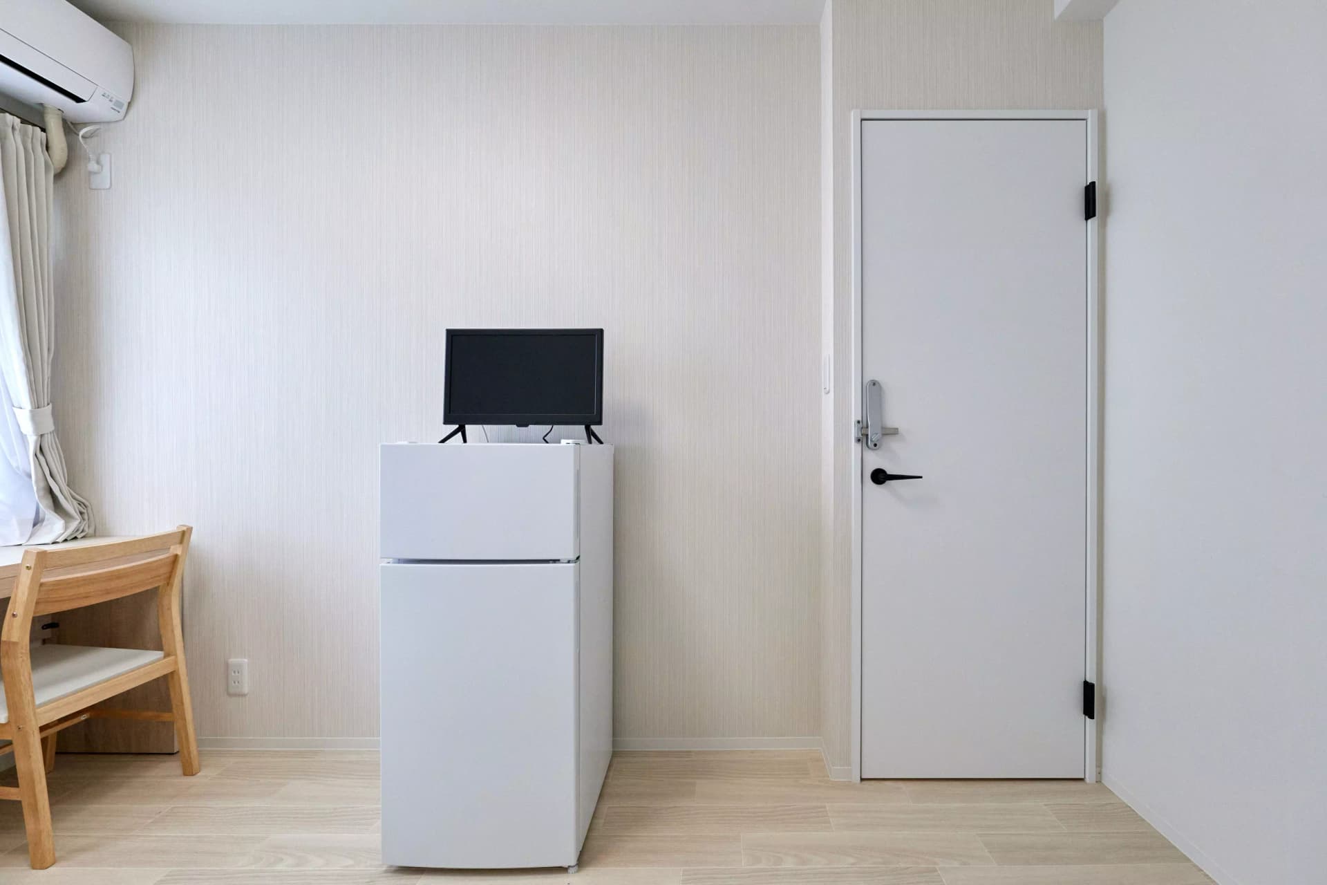 Room image 12