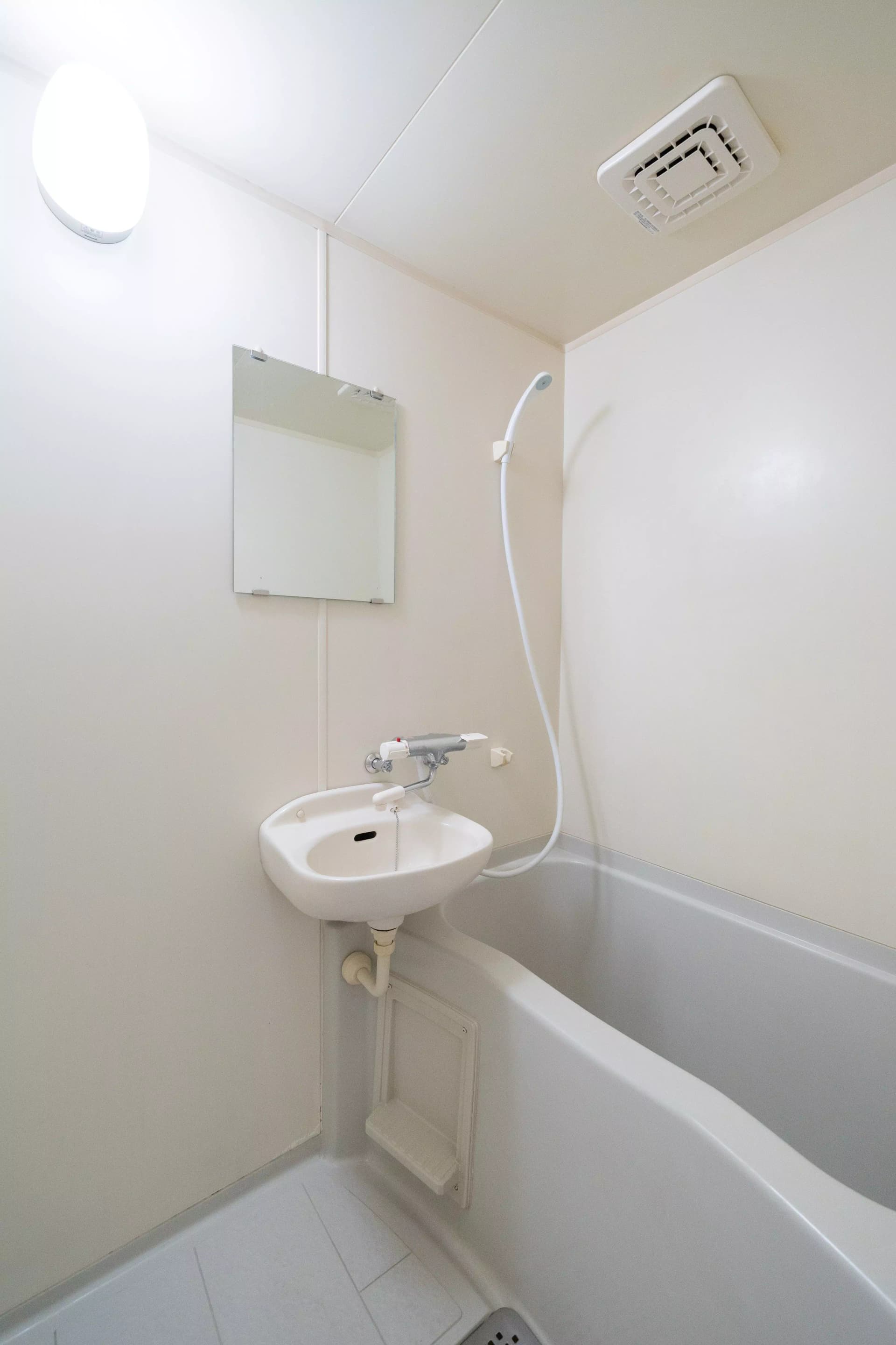Room image 15
