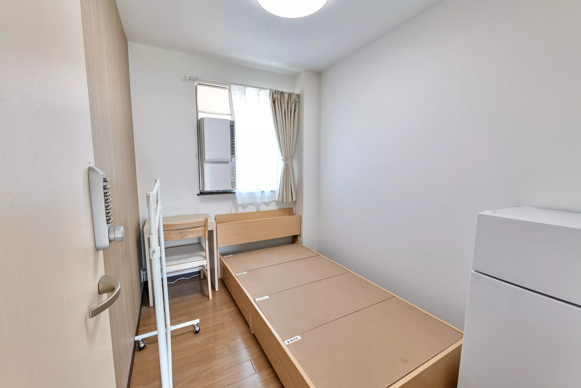 Room image 12