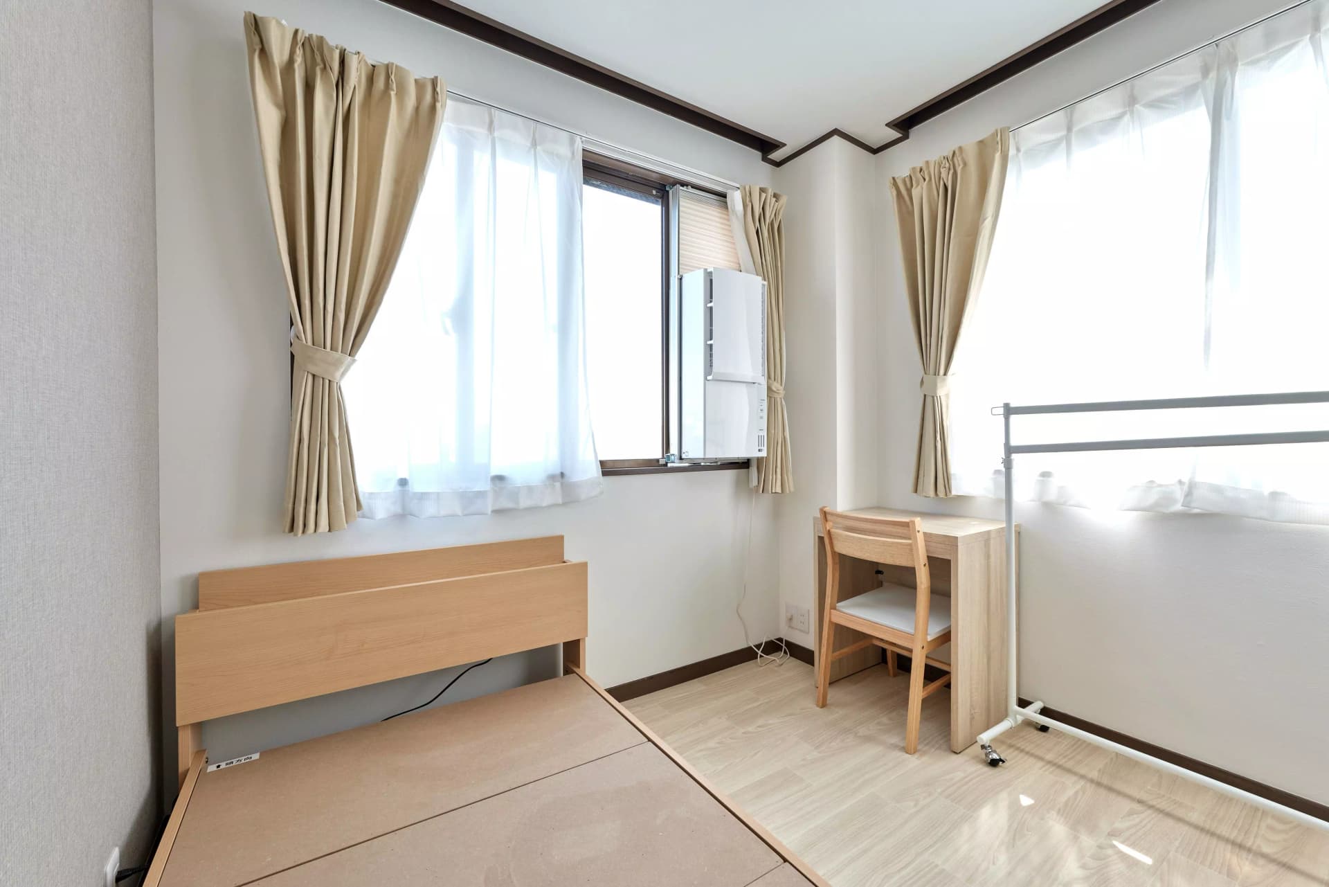Room image 15