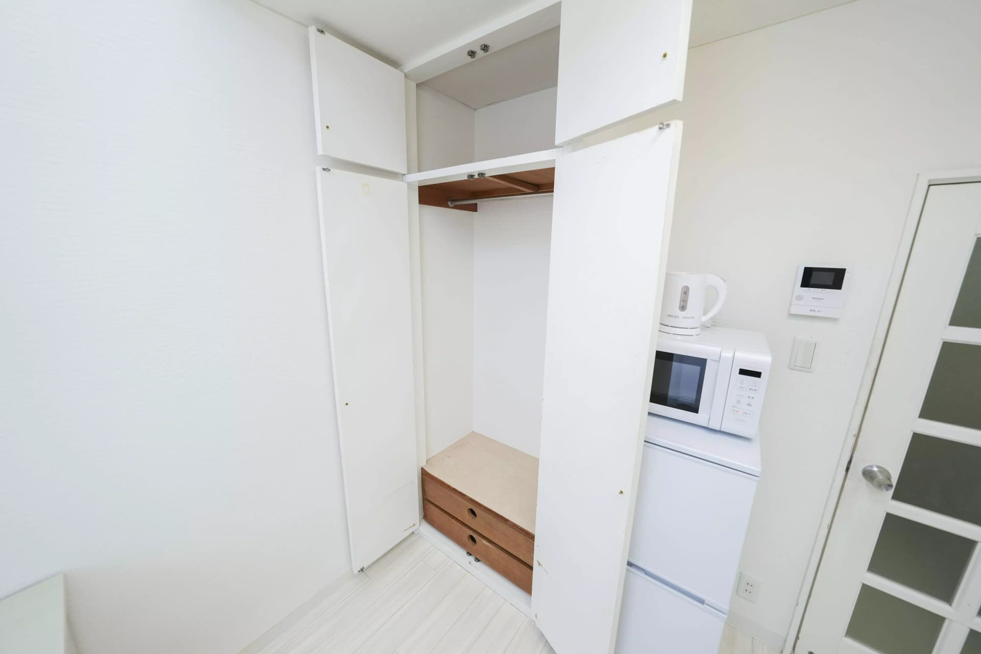 Room image 15