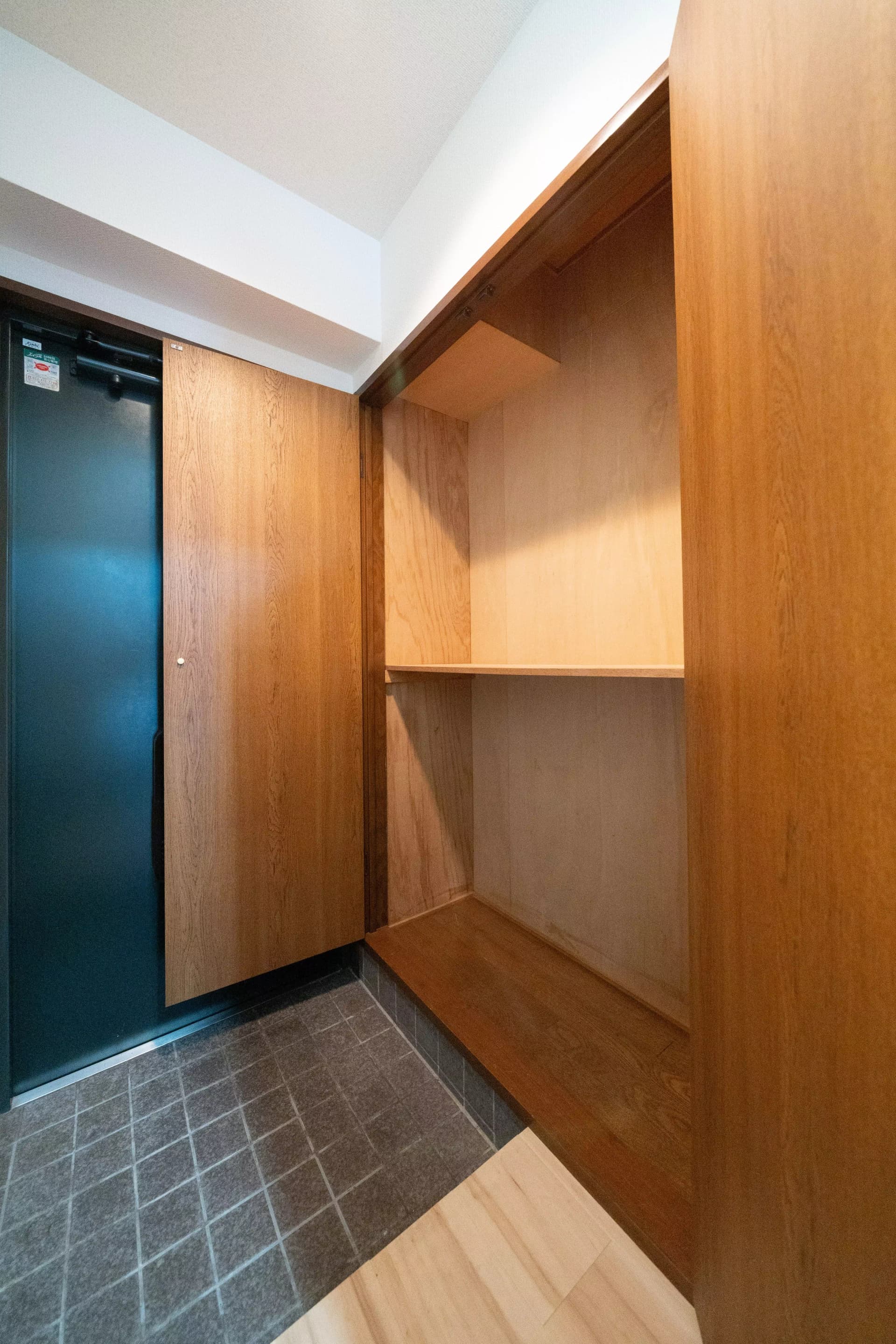 Room image 16