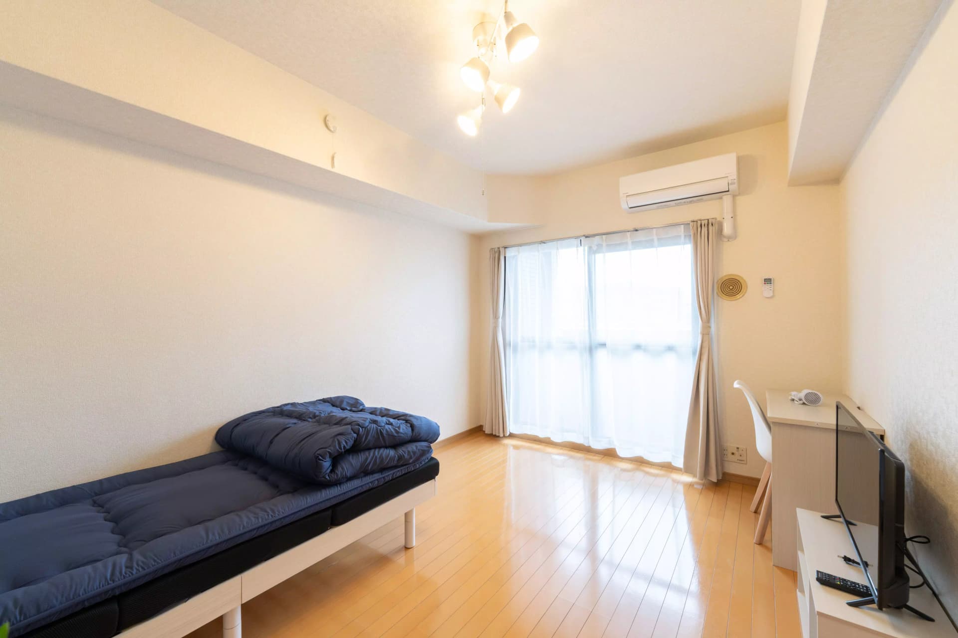 Room image 12