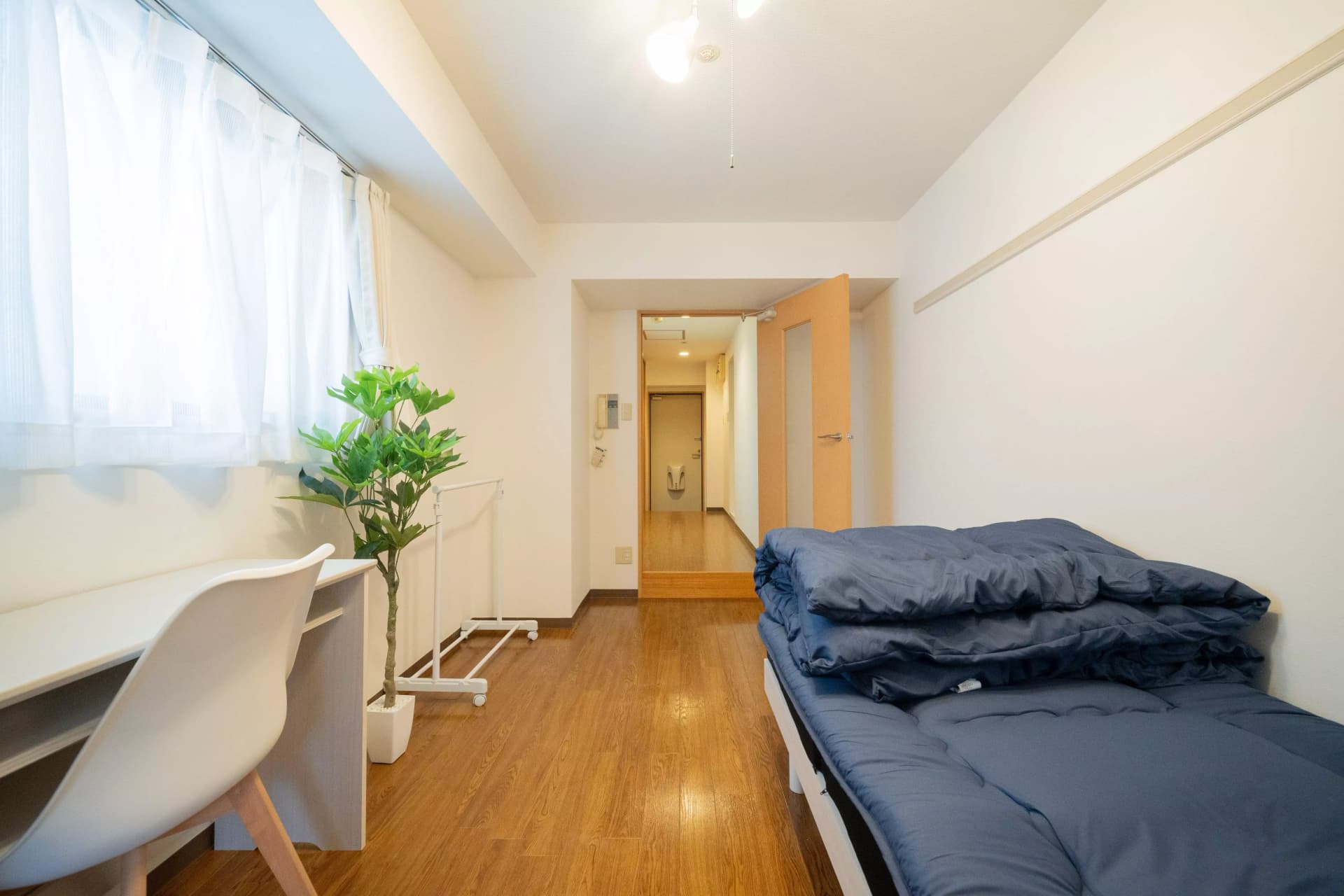Room image 8
