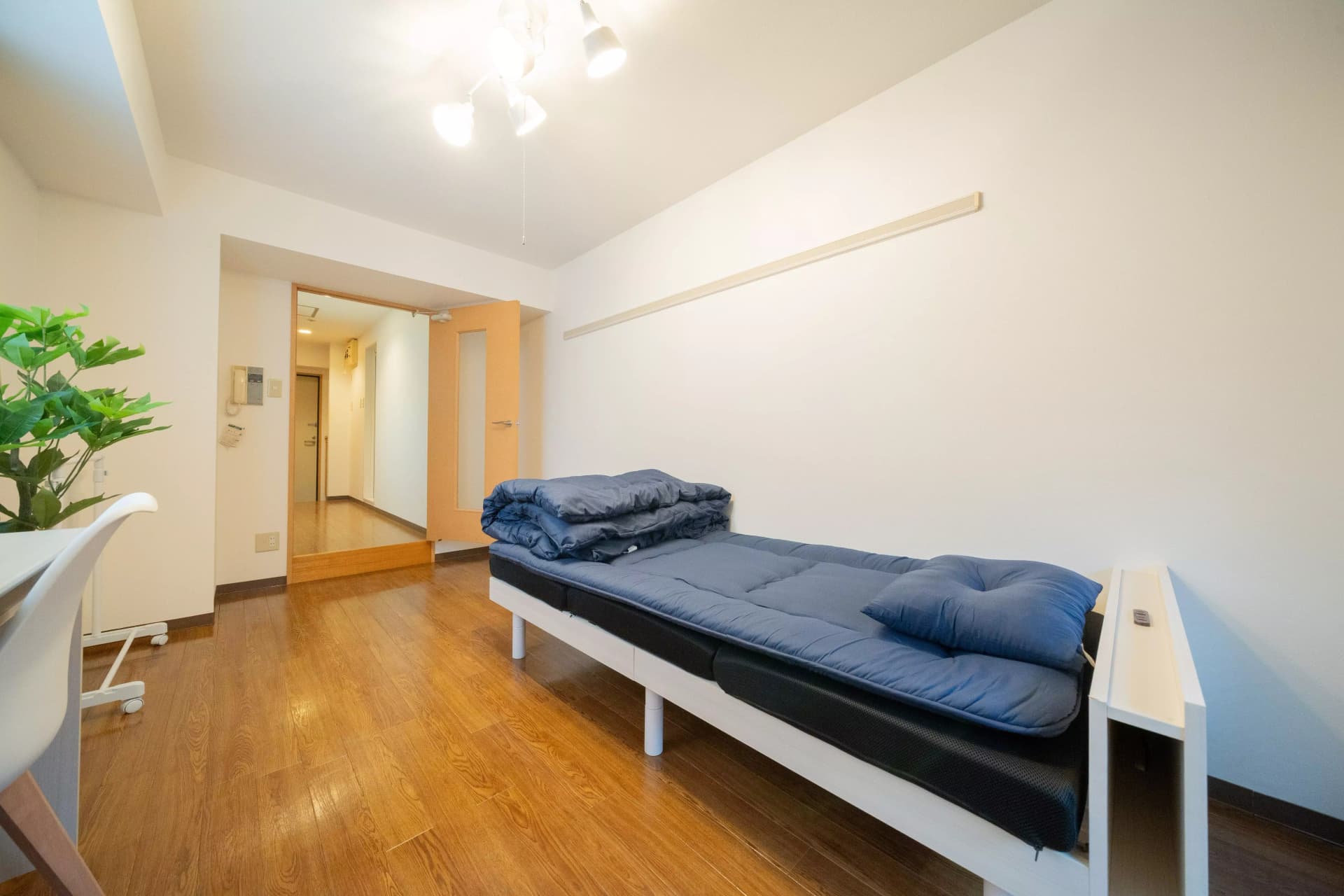 Room image 9