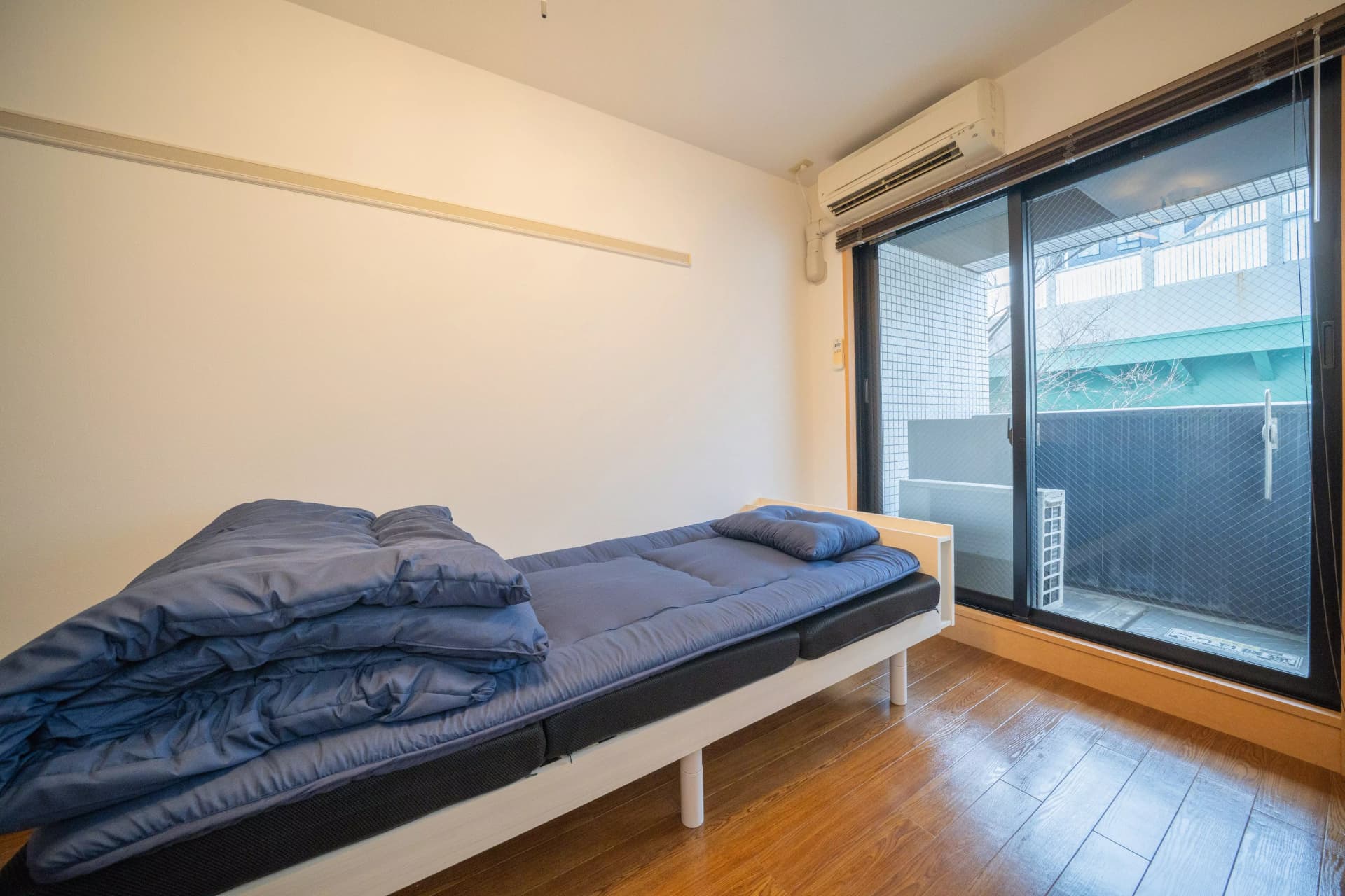Room image 12