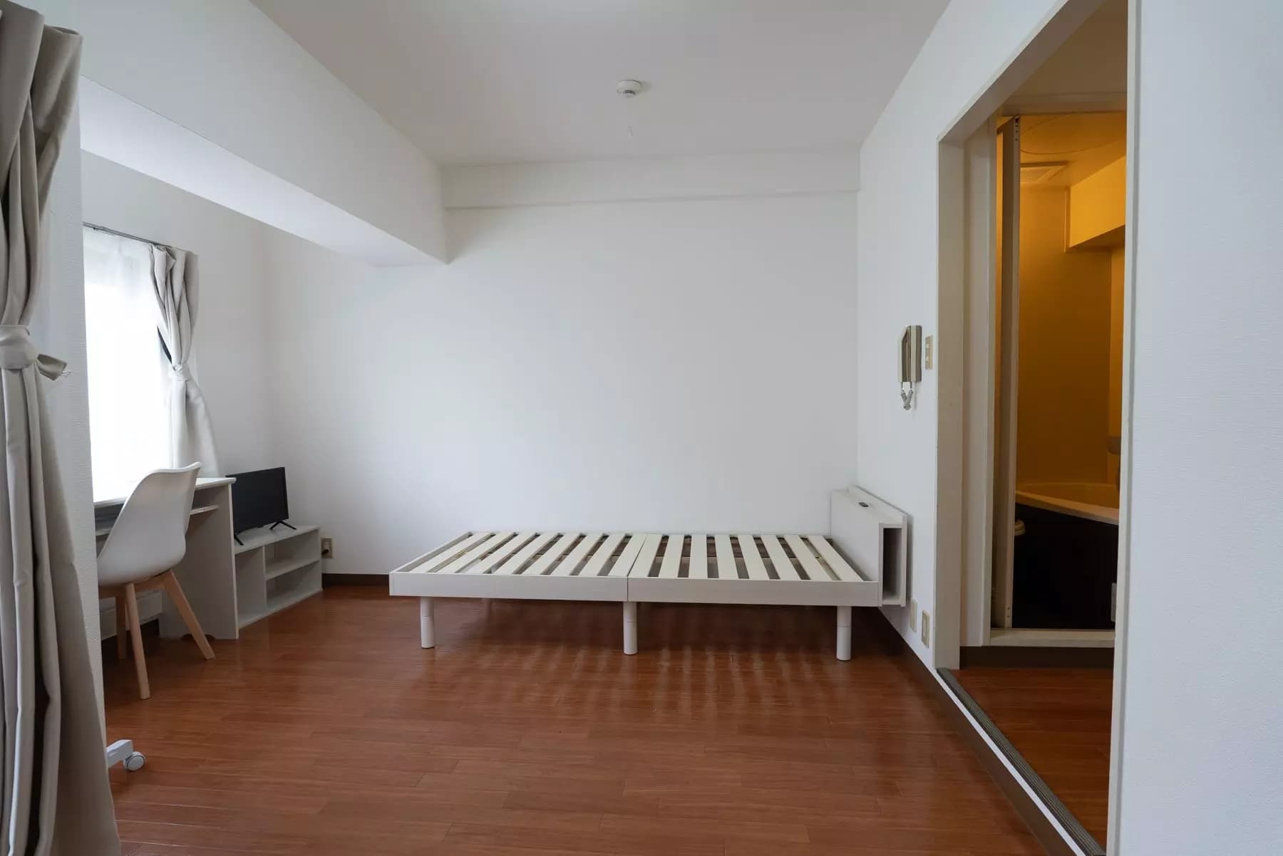 Room image 15