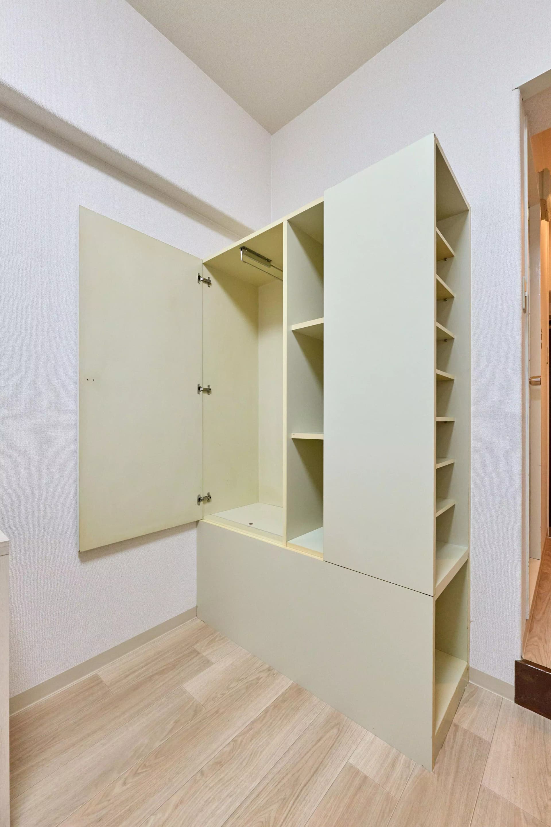 Room image 11