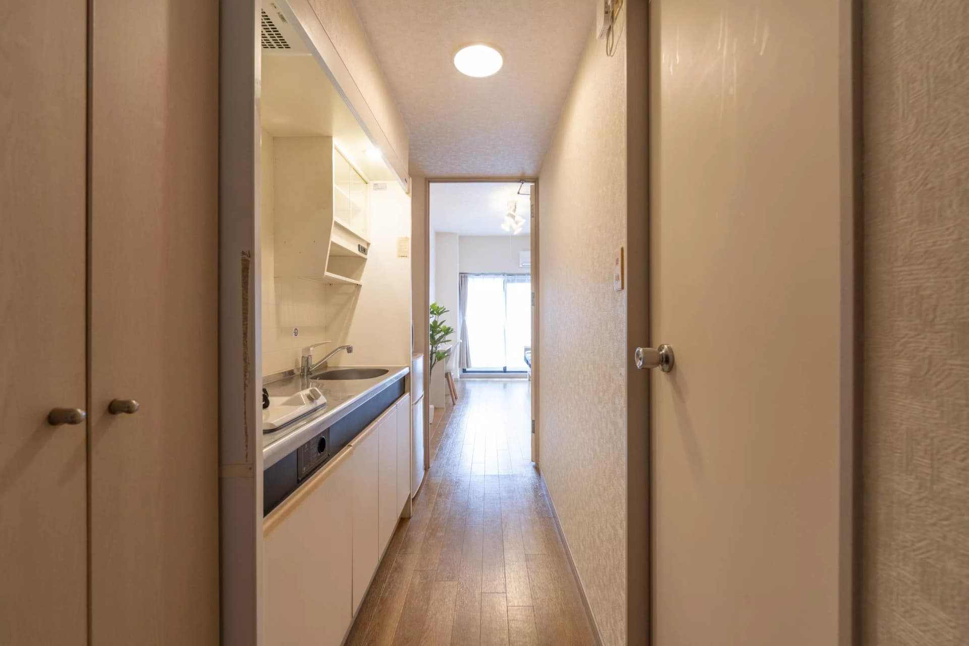 Room image 11