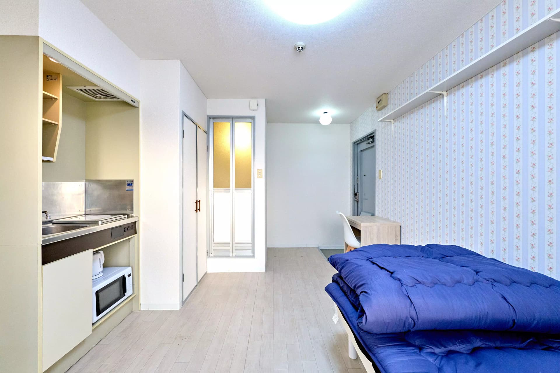 Room image 9