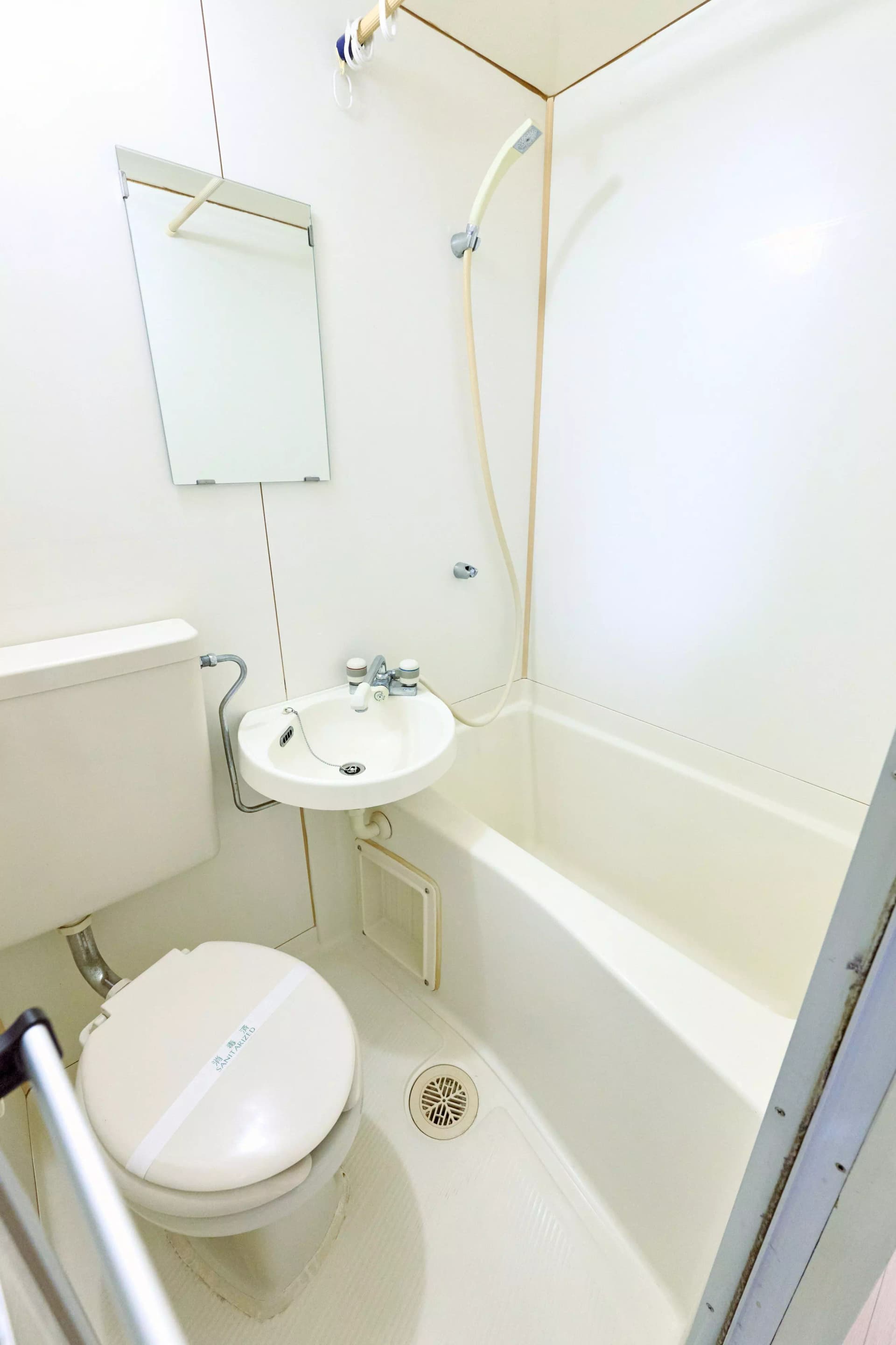 Room image 8