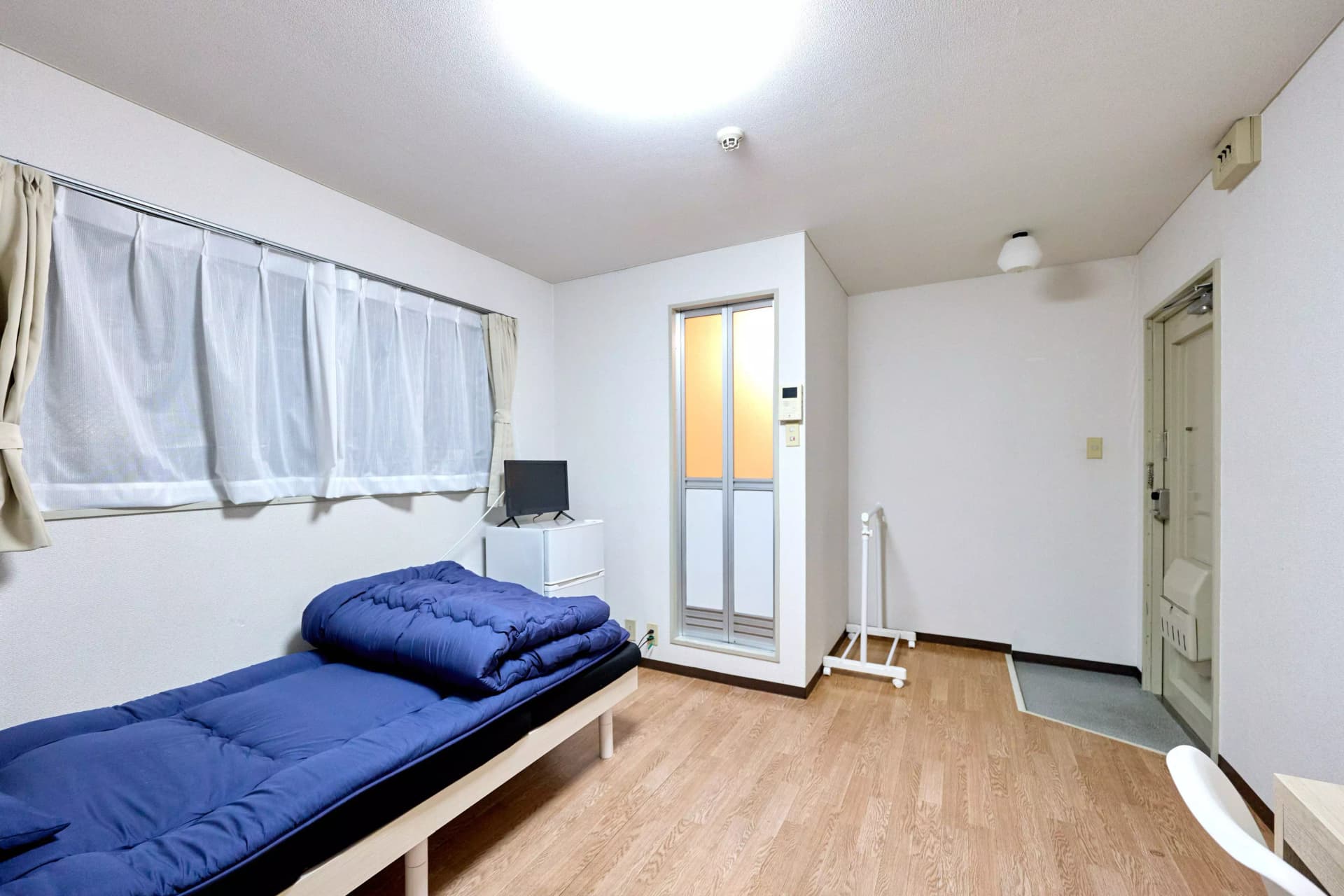 Room image 8