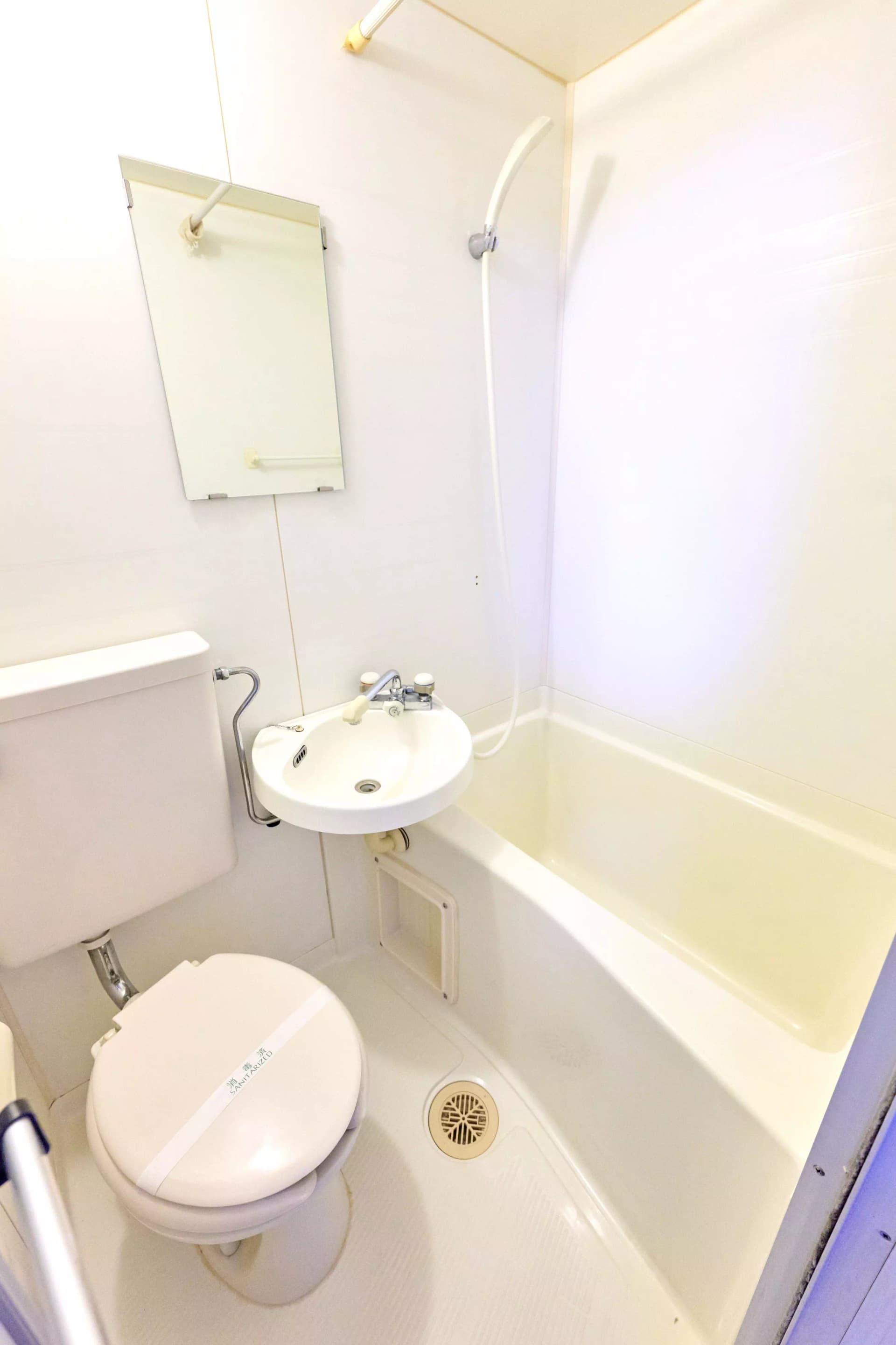 Room image 9