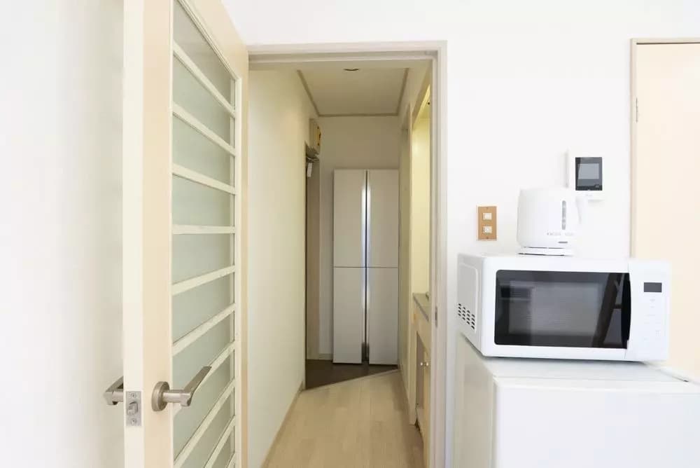 Room image 8