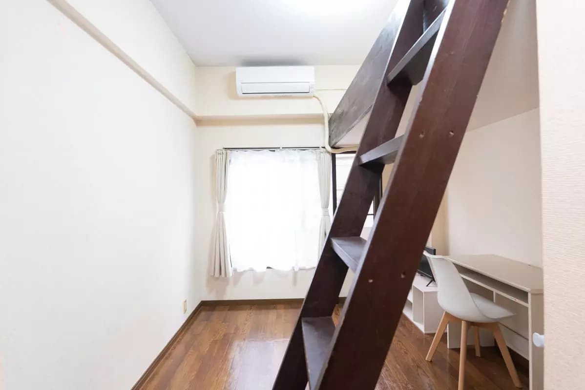 Room image 10