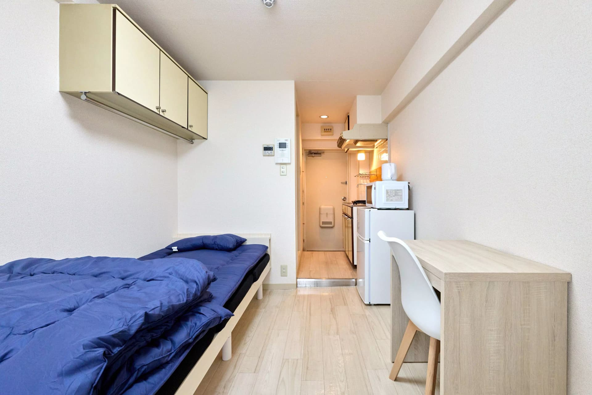 Room image 9