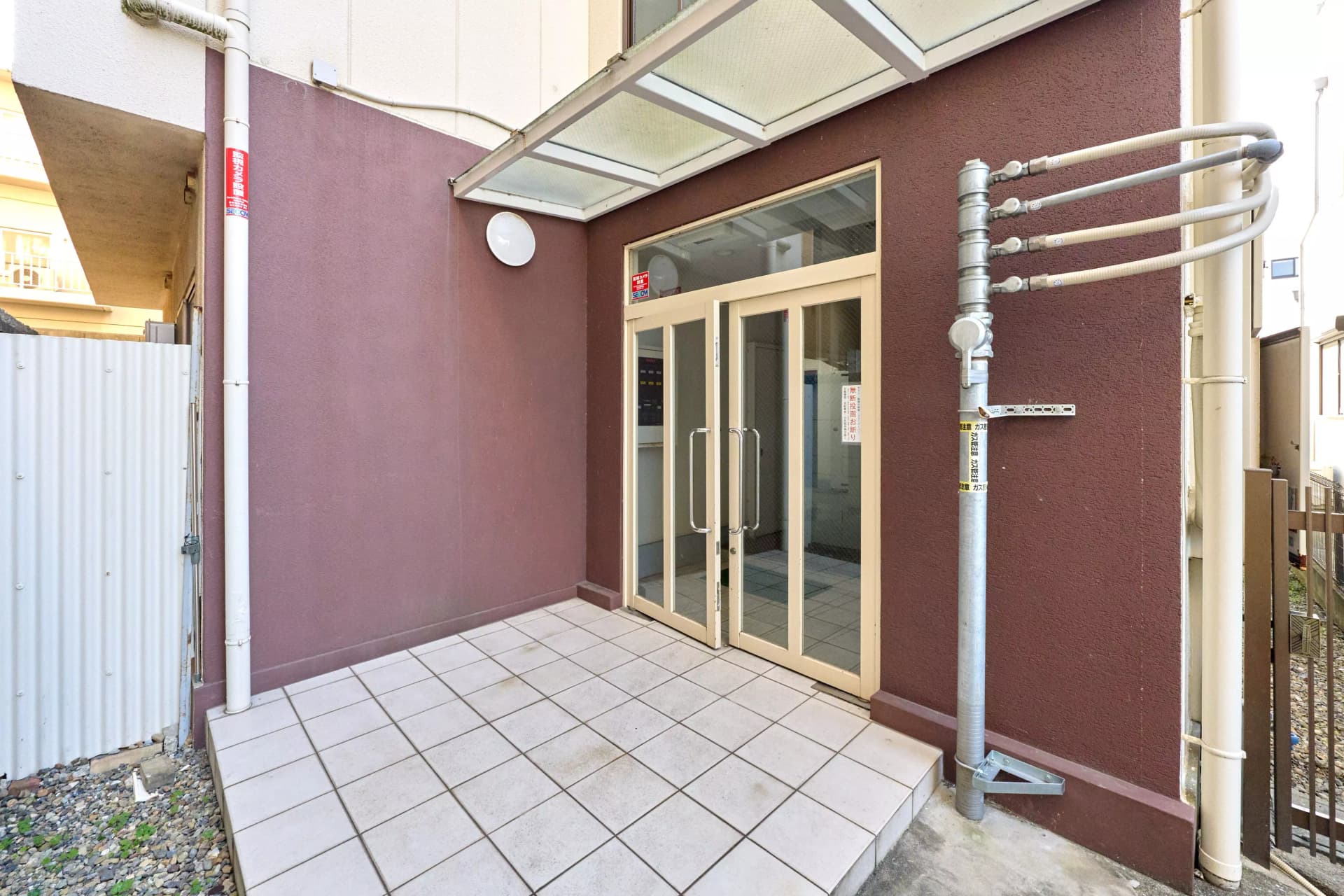 Room image 10