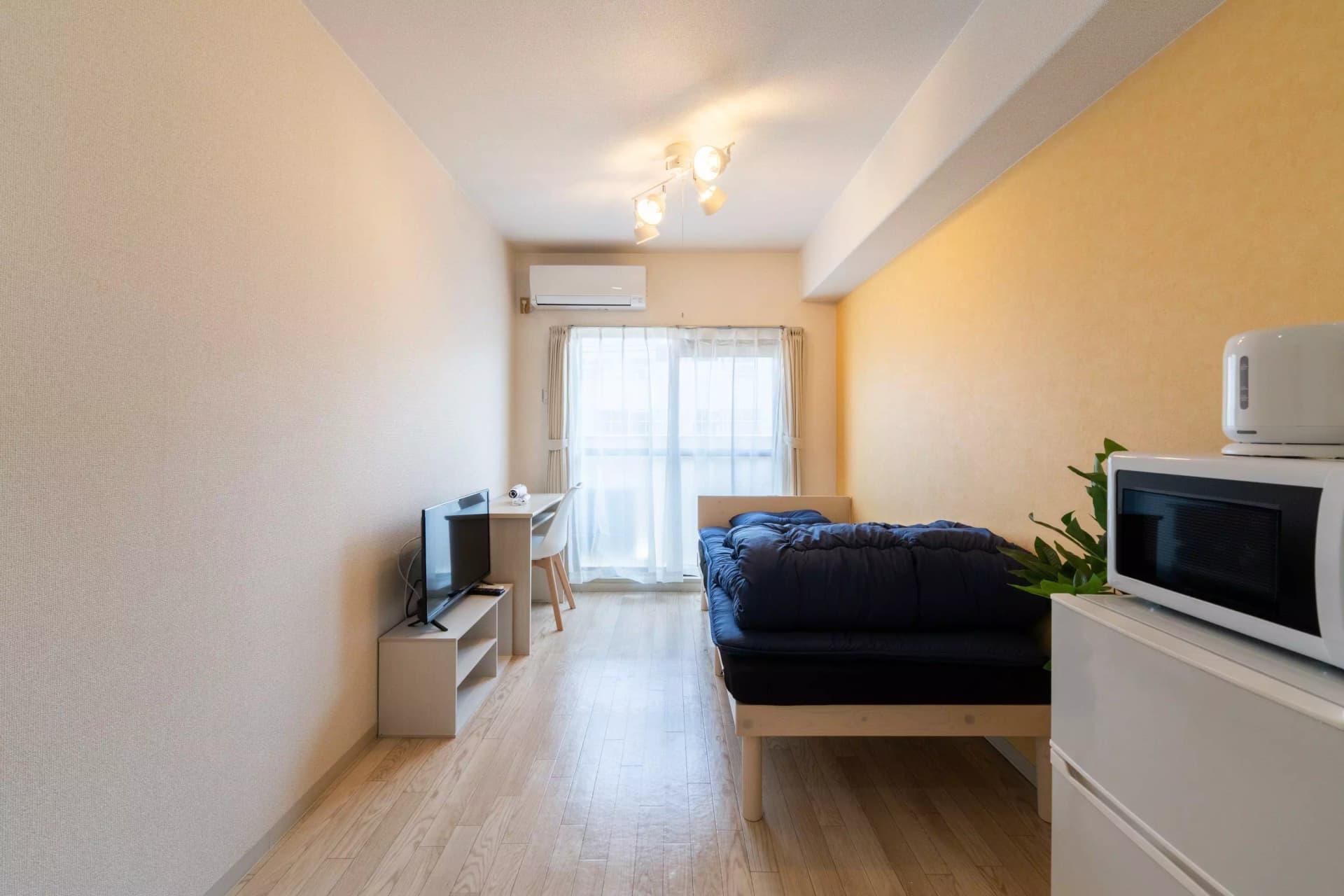 Room image 13