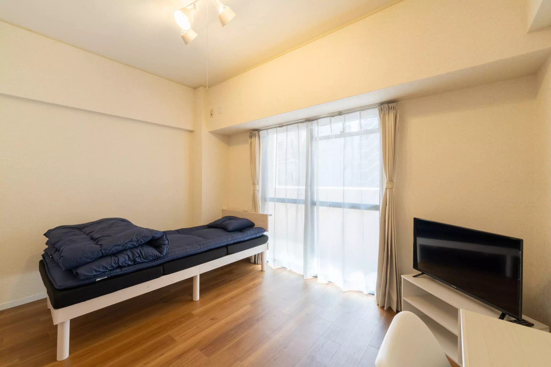 Room image 12
