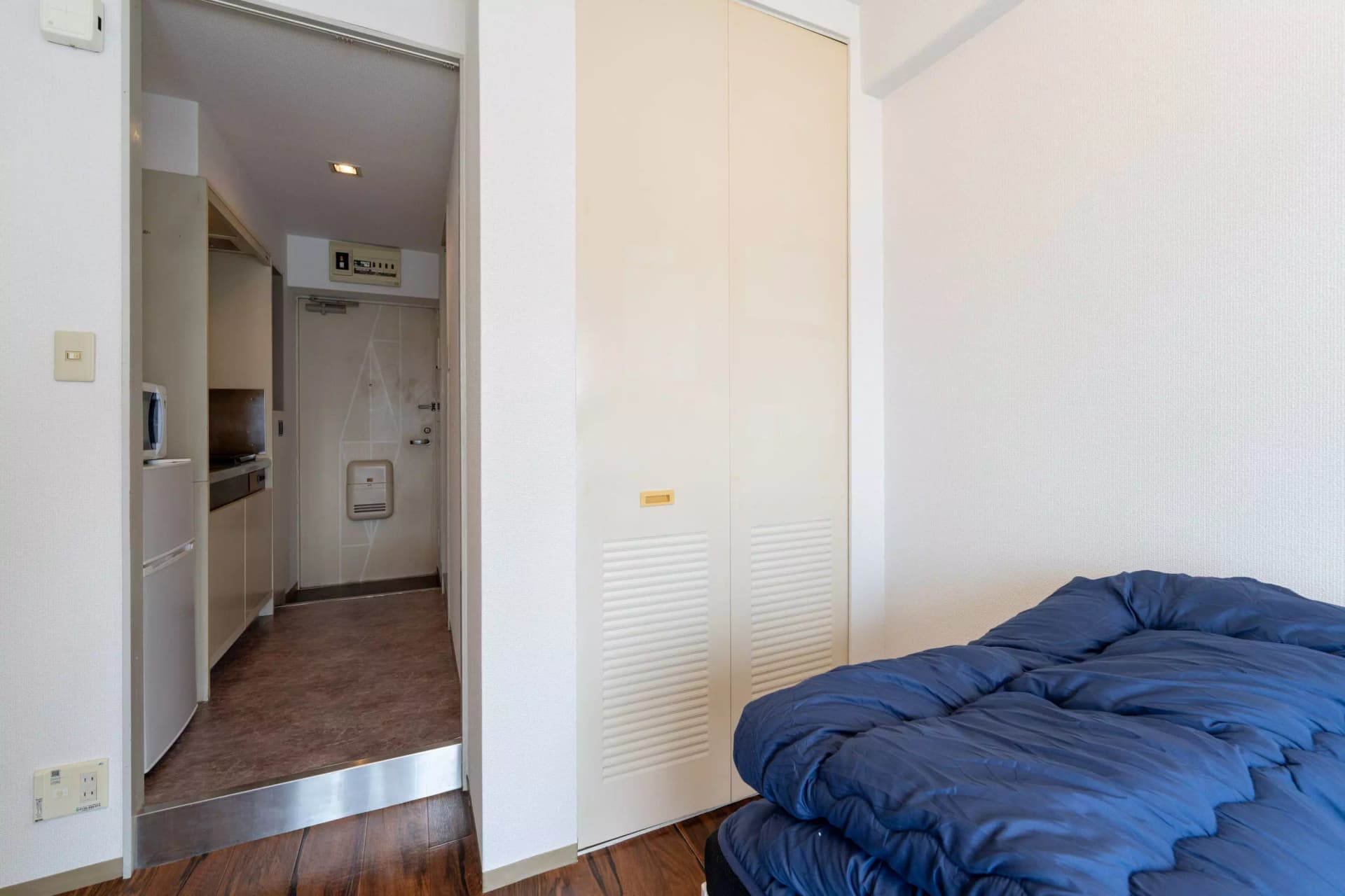 Room image 16