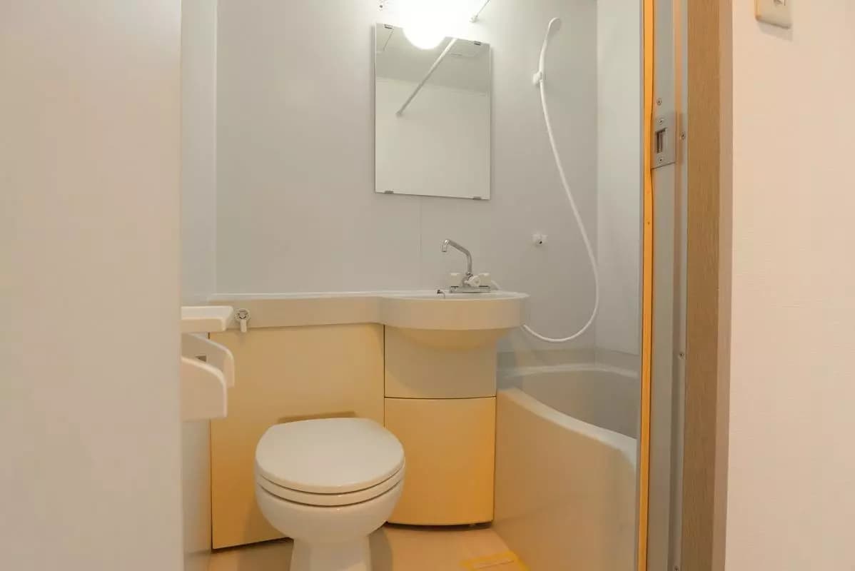 Room image 16
