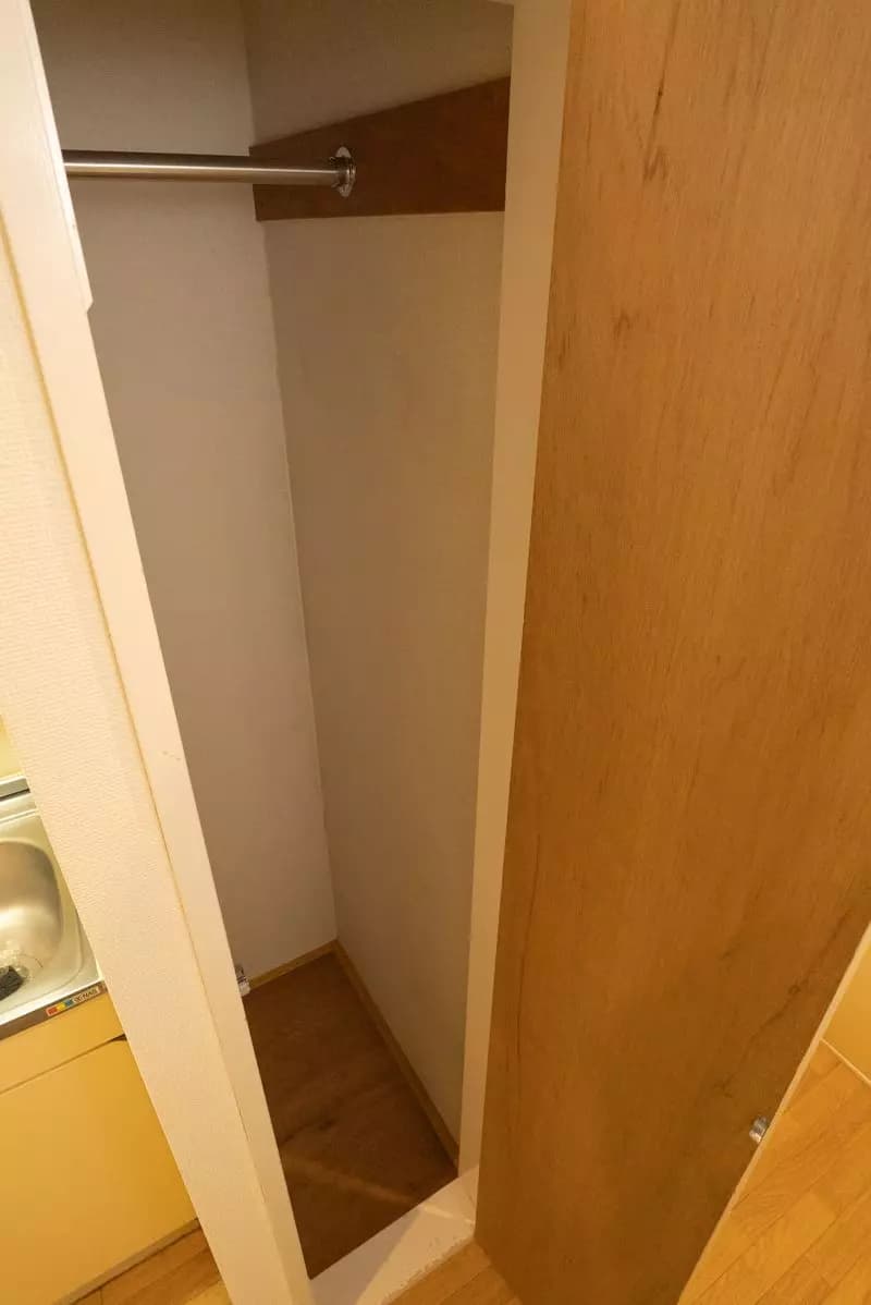 Room image 16